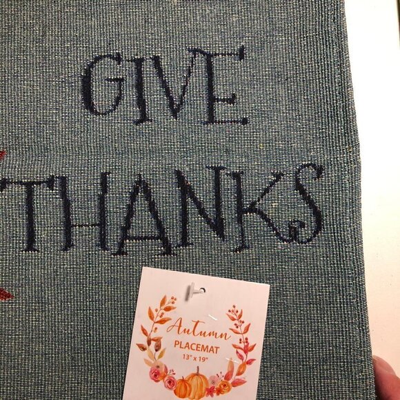 🛒 $4 -  4 x Thanksgiving Cloth Placemats NWT #2336 - Picture 5 of 5